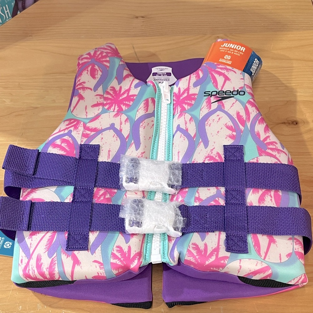 Speedo life vest